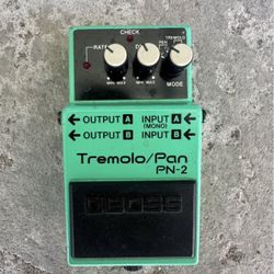 Boss PN-2 Tremelo Pan