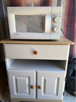Microwave cabinet & microwave