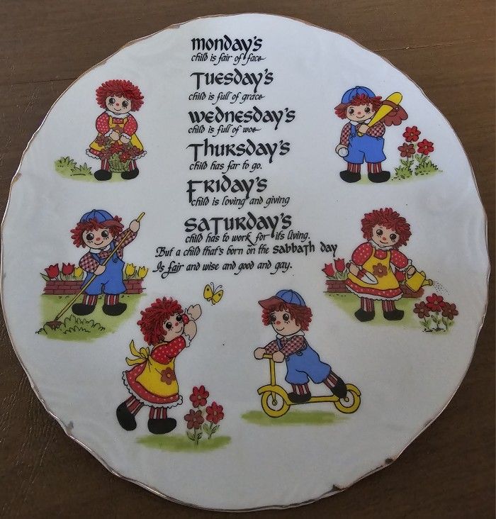 1975 Raggedy Ann and Andy Collector Plate. Albert E. Price 1975 "Monday's Child"