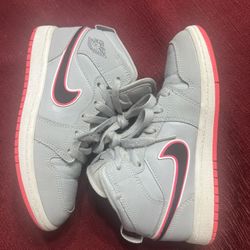 Jordan 1 Mid 1.5Y