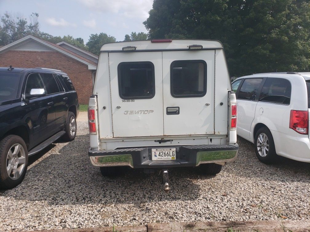 Gemtop 63" by 6.5ft camper top came off of a 2010 f150