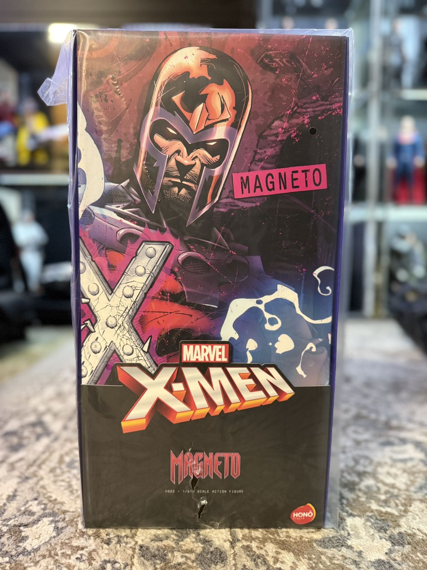 Hot Toys Hono Studio Magneto 1/6 Scale