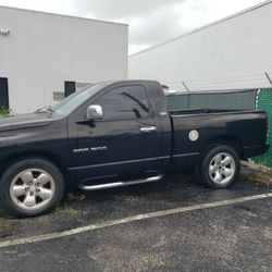 2002 Dodge Ram Sport 