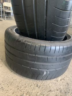 2 used tires 🛞 325/30/21 DUNLOP (DOT 2018 )