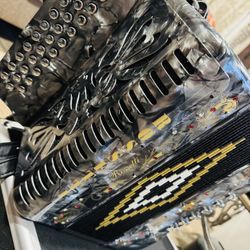 Acordeón Rossetti ®️ (Tono De FA) 