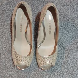 Audrey Brooke High Heels Stiletto Metallic Peep Toe Pumps