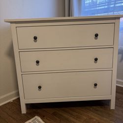 IKEA Hemnes 3-Drawer Dresser – White Stain – Great Condition