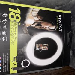 Vivitar 18’ Ring Light  