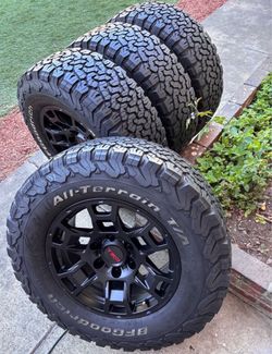 (Tires only ) 265/70/17