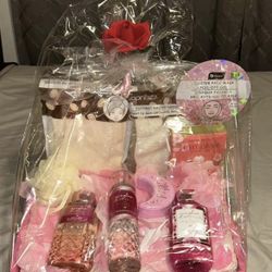 Bath & Body Works Gift  Basket 