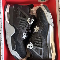 used black canvas jordan 4 size 5.5y/7w