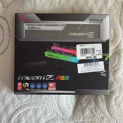 TridentZ RGB DDR4-4400 16GB (2x8GB)