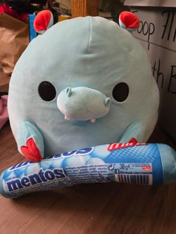 Mentos squishmallow