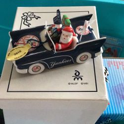 NY Yankee Ornament (2010)