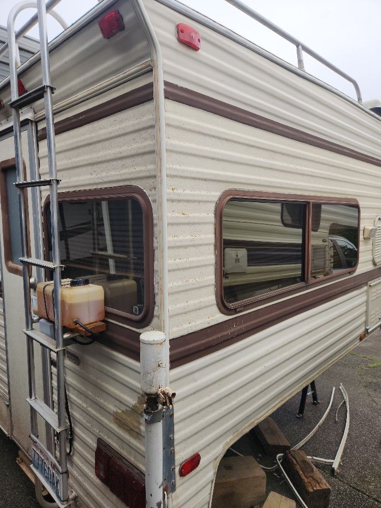 Truck Camper