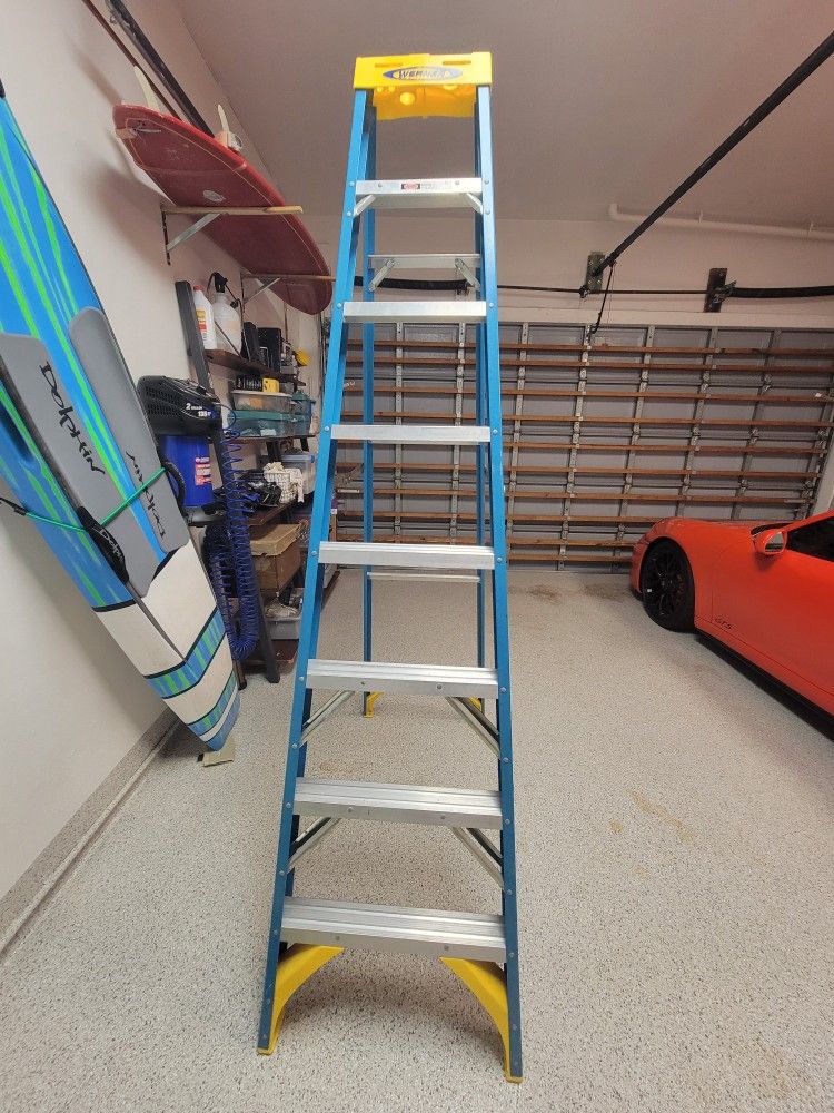 8' Foot Werner Fiberglass And Aluminum Ladder