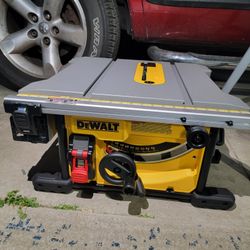 Tablesaw Dewalt 8 1/4