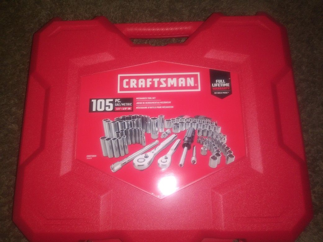 Craftsman machine tool box with 105 piece