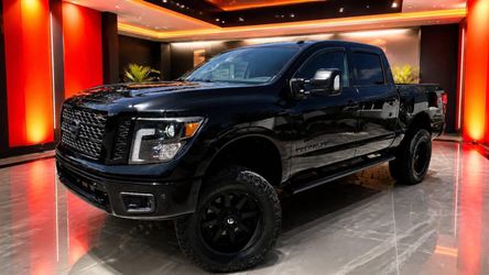2018 Nissan TITAN