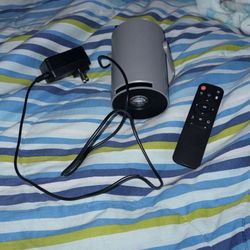 Hpy300 Projector (Roku)