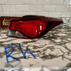 New Rh Tail Light RH Tail Light 2014-16 Hyundai Elantra OEM