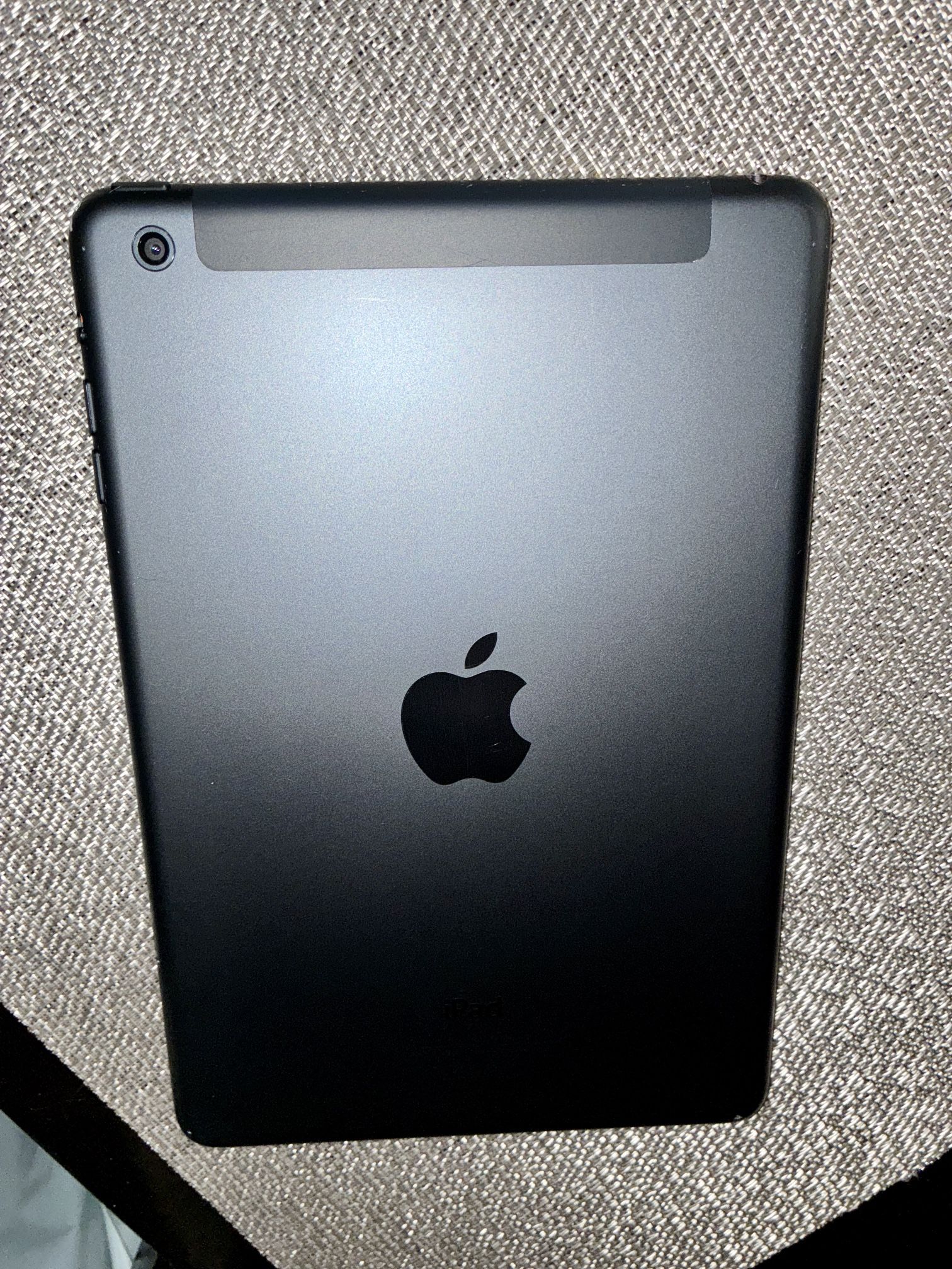 🌟 Apple iPad mini 64 GB, Wi-Fi + 4G, 7.9 in - Gunmetal