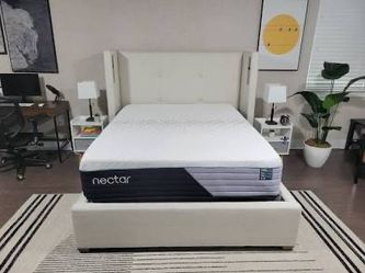 Full size mattress. Nectar classic  memory foam bed Retails for 599 Plus tax Like new 55% off  Used less than 90 days Clean sanitized and wrapped in p