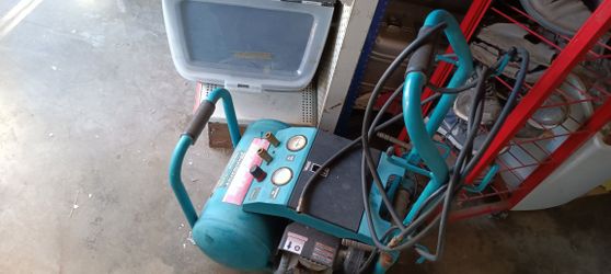 5.2 Gallon Compressor