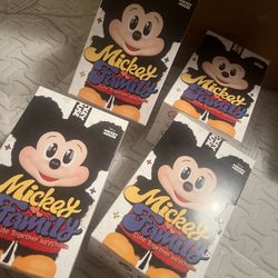 Mickey Family 