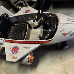 Hyper Toys 6 Volt Top Gun Jet Battery Powered Ride opn for Boys and Girls, Gray, for Ages 3 Years and up