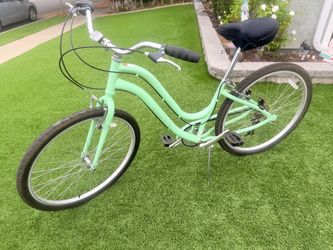 Huffy Parkside Women’s 7-Speed Cruiser