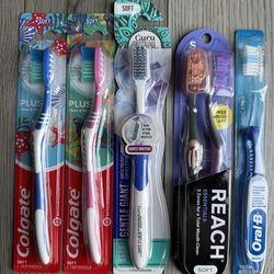 Assorted Soft Toothbrushes Colgate Oral-B Lot Of 6