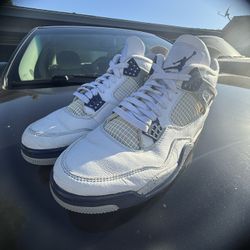 Retro Jordan 4 “Midnight Navy”