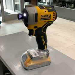 DEWALT DCF809 1/4” (6mm) Cordless Impact Driver 20v W/ Battery!