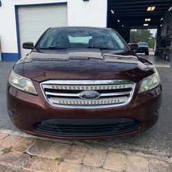2010 Ford Taurus
