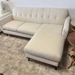 Like New Hm Richard’s Reversible Sectional Couch 