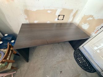 Large Executive Office Desk – Dark Wood Finish – Heavy Duty