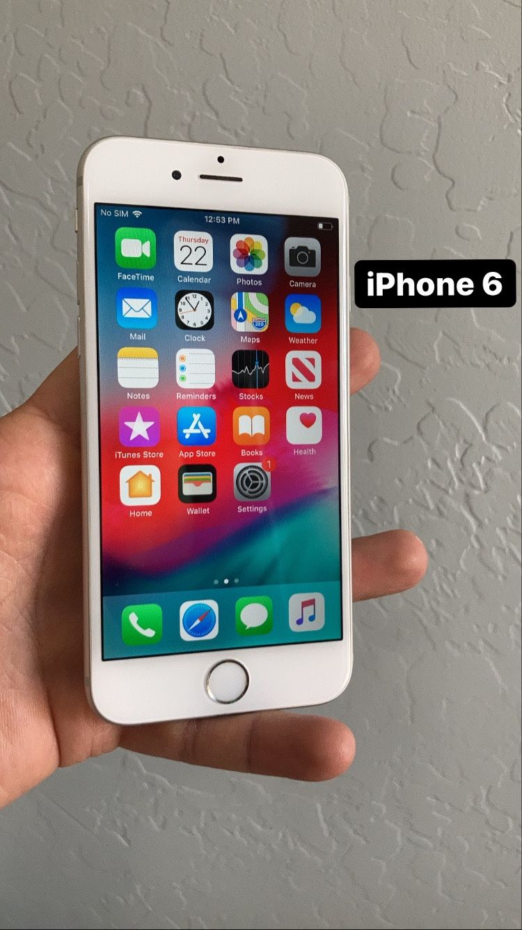iPhone 6. Like New And Unlocked! No Tax