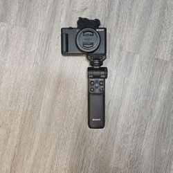 SONY ZV-1F VLOGGING CAMERA 