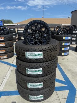 RIMS DWG MODEL H108 BLACK 17X9 OFFSET -12 6X139 ➖ 4 NEW TIRES LT 285/70/17 ROCKBLADE AT