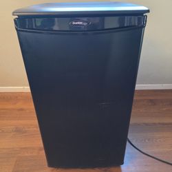 Small Refrigerator