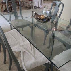 Glass Top Dining Room Table & Chairs 