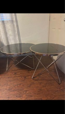 MOVING OUT, MUST GO - Coffee table & Side table