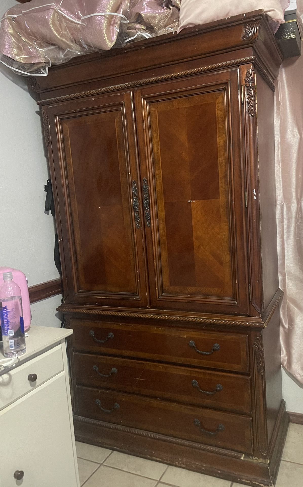 Ardmore (closet)