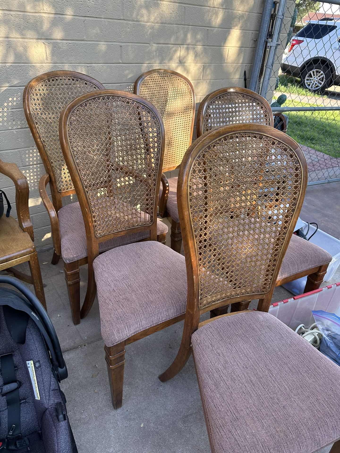5 Chairs