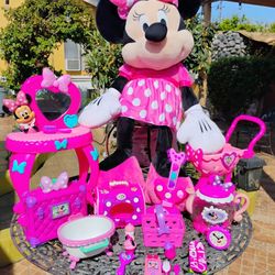Minnie Mouse.Set