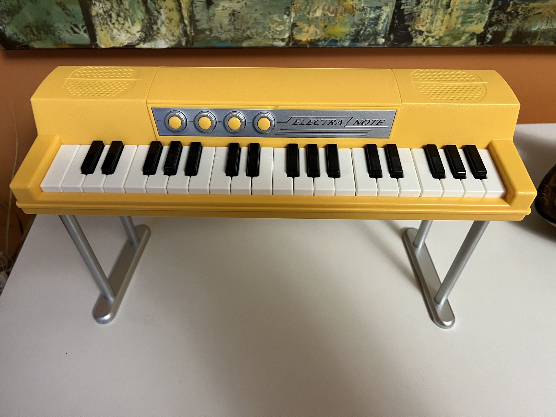 American GirI Melody's Electric Piano