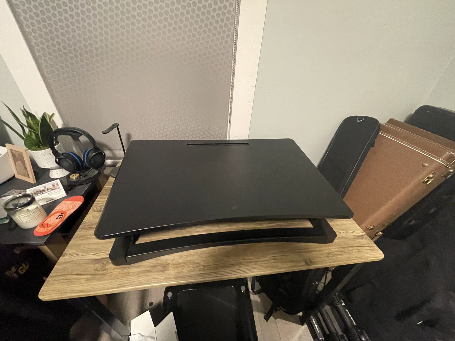 Logitek Adjustable Standing Desk