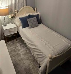 Twin bed