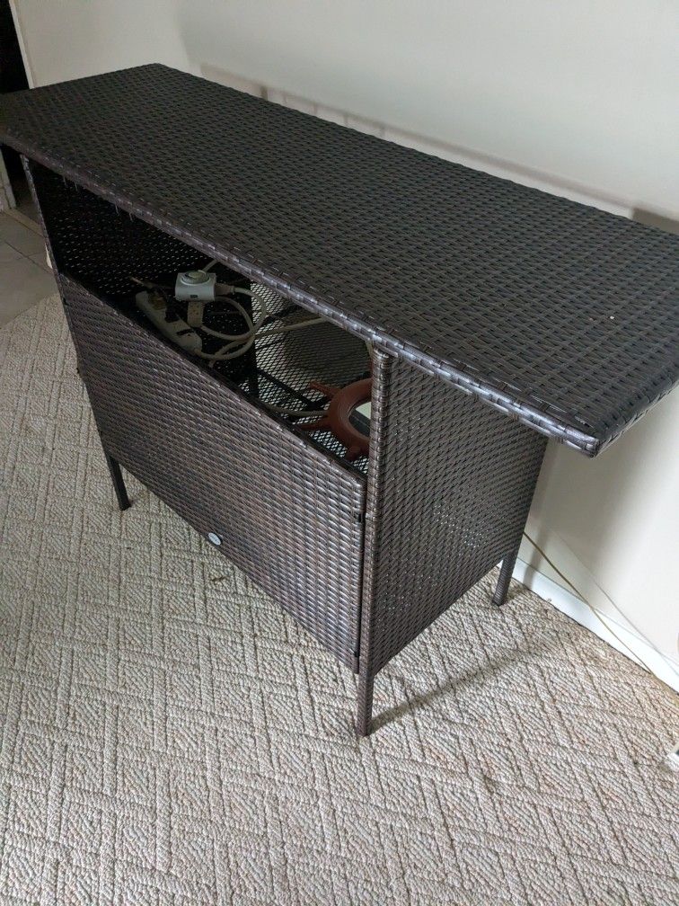 Bar with two stools